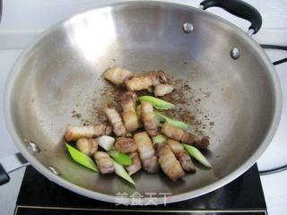 红烧肉炖豆角的做法步骤：4
