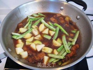红烧肉炖豆角的做法步骤：7