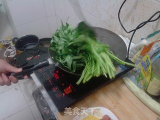 蒜蓉空心菜的做法步骤：5