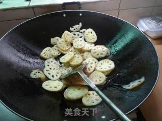炒莲藕的做法步骤：8