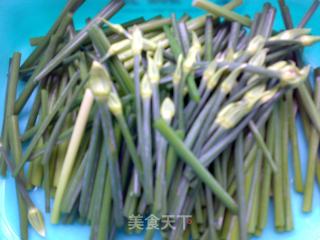 爆炒双花的做法步骤：2