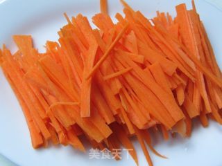 素炒土豆丝的做法步骤：1