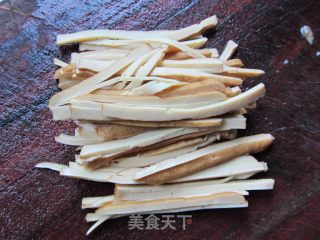 素炒土豆丝的做法步骤：3