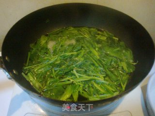 菠菜花生米【小家常】的做法步骤：2