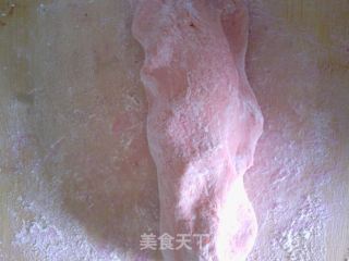 那可人的颜色不见了——染色馒头的做法步骤：8