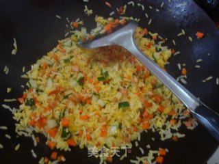 茶叶蛋炒饭——茶叶蛋的别样吃法的做法步骤：5