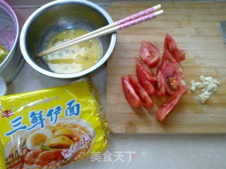 炒方便面【木须柿子】的做法步骤：1