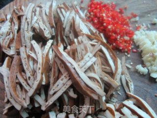 凉拌卤味豆腐丝的做法步骤：2