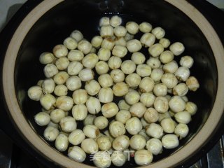 《宫心计》糖莲子的做法步骤：1