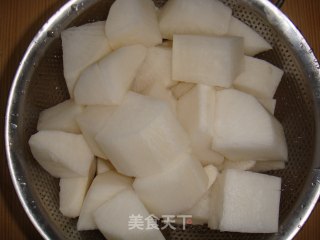 白萝卜焖牛腩的做法步骤：2