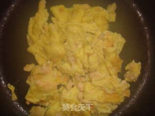 三文鱼鸡蛋炒饭的做法步骤：5