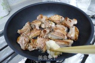 红烧排骨 …… 雅子的家庭美味儿的做法步骤：3