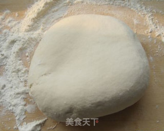 韭菜虾仁馅水饺的做法步骤：2