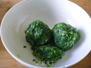【怡汝私房百变主食】粗粮细作更健康---杂粮小白菜贴饼子的做法步骤：8