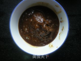 鸡蛋彩蔬炸酱面的做法步骤：1