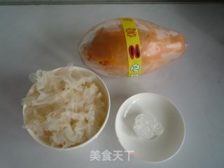 木瓜银耳羹的做法步骤：1