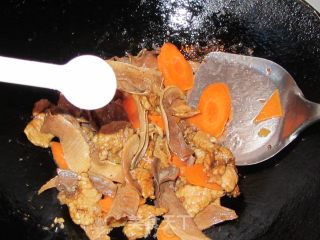 瘦肉炒玉兰片的做法步骤：9