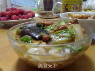 酸辣凉面的做法步骤：1