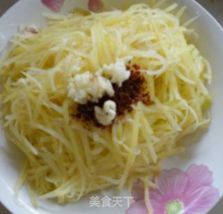 炝土豆丝的做法步骤：6