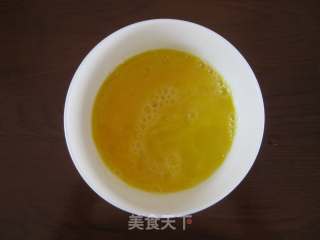 金针菇炒鸡蛋的做法步骤：3