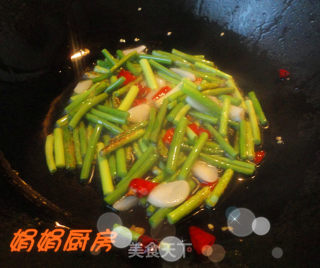 蒜香炒鸡胗！的做法步骤：4