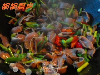 蒜香炒鸡胗！的做法步骤：5