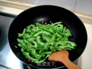 干煸苦瓜的做法步骤：7