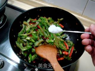 干煸苦瓜的做法步骤：10