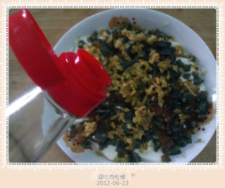 清凉の夏——皮蛋拌豆腐的做法步骤：8