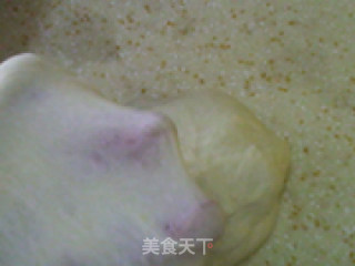 椰子片的另类吃法4：椰香扭纹面包的做法步骤：7