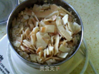 椰子片的另类吃法4：椰香扭纹面包的做法步骤：12