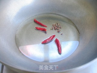 少年夫妻老来伴——番茄版手撕包菜的做法步骤：3