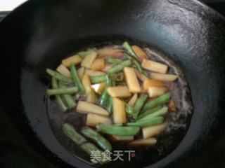 四季豆烧土豆的做法步骤：6