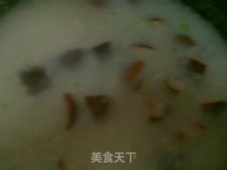 香菇瘦肉粥的做法步骤：7
