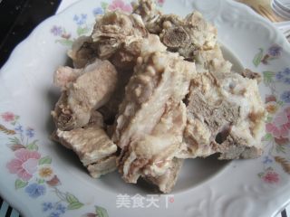 红烧回锅排骨的做法步骤：2