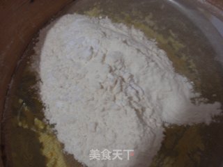香蕉马芬蛋糕的做法步骤：7
