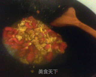 番茄煎蛋面的做法步骤：4