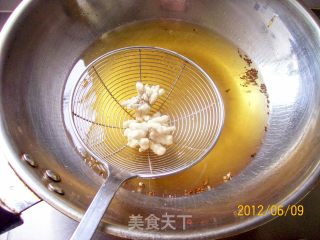 一鱼多吃之《糖醋金桂杭菊鱼》的做法步骤：10