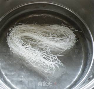 黄瓜拌粉丝的做法步骤：3