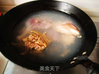 麻辣香锅----苦夏里的给力下饭菜的做法步骤：1