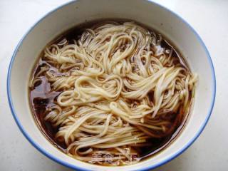 五分钟早餐：酱油面的做法步骤：5