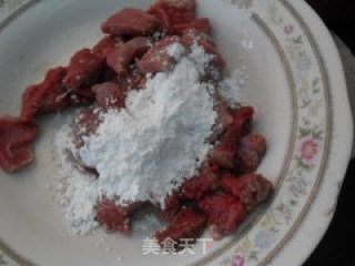 洋葱炒牛肉的做法步骤：3