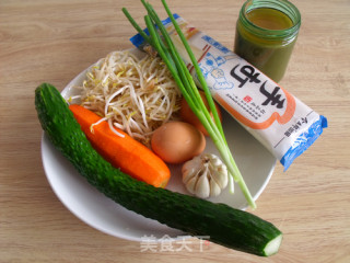 麻酱凉面的做法步骤：1