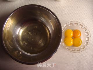 北海道戚风的做法步骤：2
