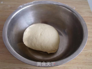 私房奶香肉包的做法步骤：4