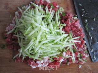 鲜肉小馄饨的做法步骤：3