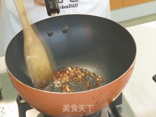 蒜香糖醋里脊的做法步骤：6