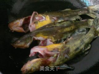 红烧弯丫鱼的做法步骤：3