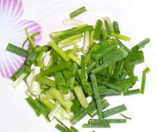 红烧三角油豆腐的做法步骤：2