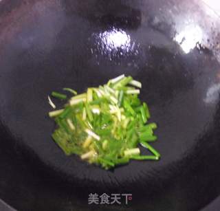 红烧三角油豆腐的做法步骤：3